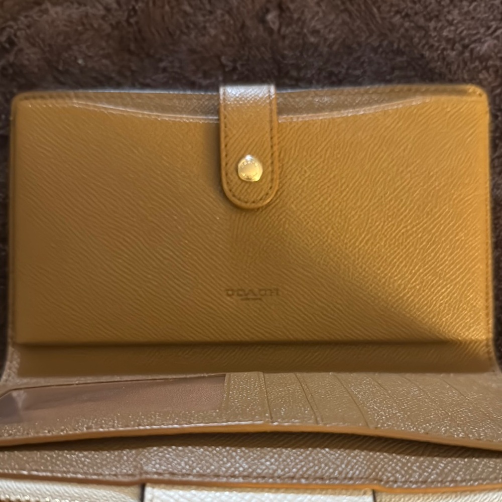 Coach Gold and Cream Wristlet - Picture 3 of 10